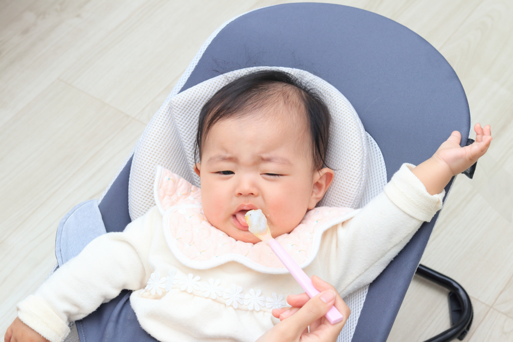 どうしたらいい？ 離乳食を食べてくれない１歳児